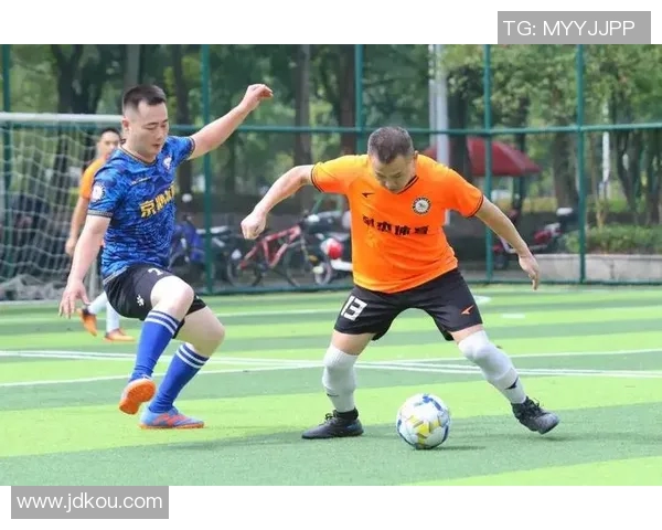 足球明星马超的精彩瞬间与职业生涯回顾图片展示